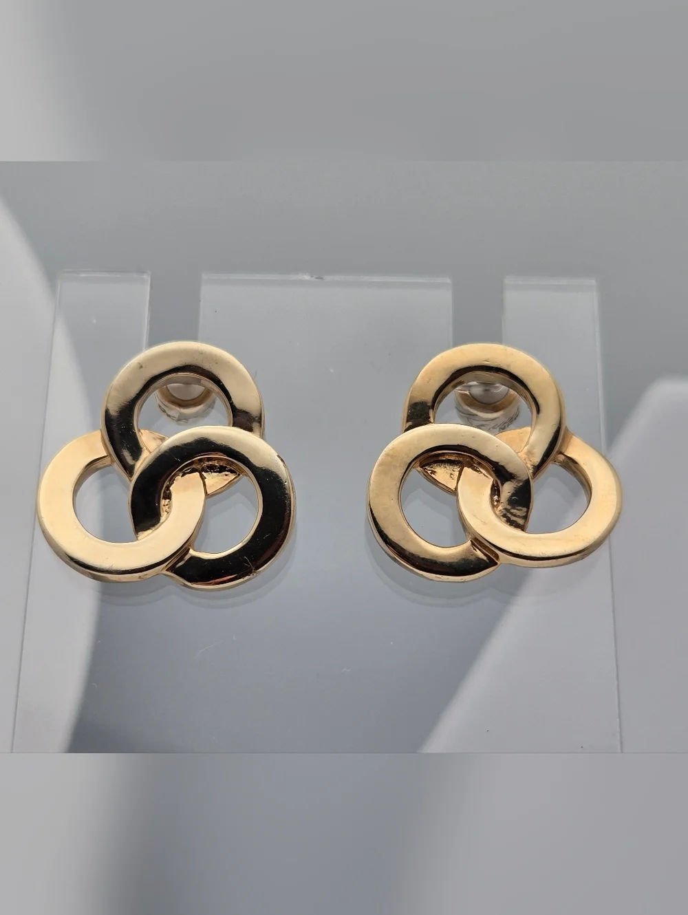 Kenneth Cole Gold Tone Triple Circle Knot Stud Earrings 3/4" Modern - Picture 5 of 8